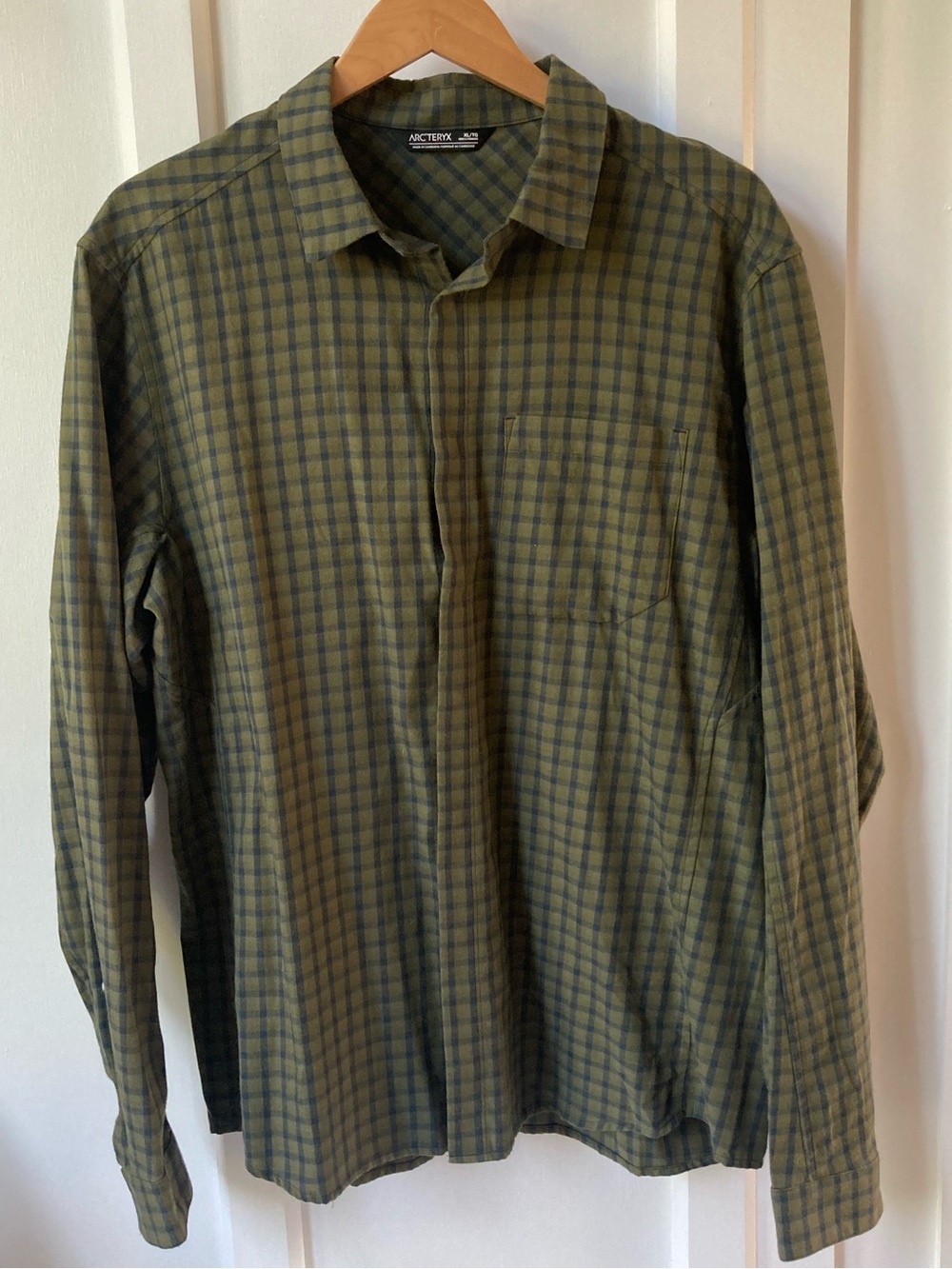 Arc'teryx | Bernal Olive and Dark Green Plaid Button-Down Shirt